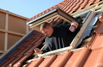 Pose de fenêtres de toit Velux à Lespignan